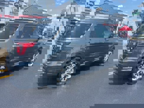Used 2018 Ford Explorer Limited w/ Equipment Group 301A image 7