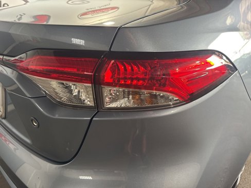 Used 2021 Toyota Corolla L image 14