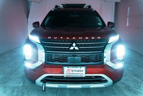 Used 2022 Mitsubishi Outlander SE image 40