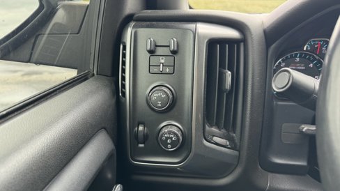Used 2018 Chevrolet Silverado 1500 LT w/ All Star Edition image 26