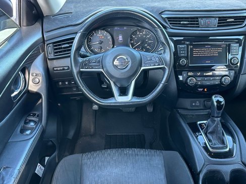 Used 2019 Nissan Rogue SV image 10