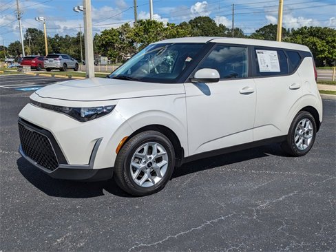Used 2023 Kia Soul LX w/ Option Group 015 image 2