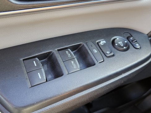 Used 2017 Honda CR-V EX-L image 37