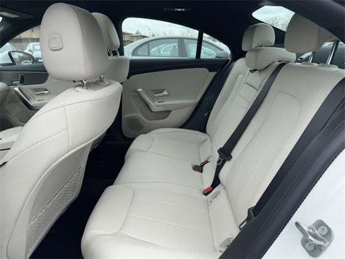 Used 2025 Mercedes-Benz CLA 250 4MATIC image 33