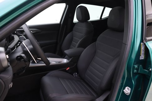 New 2024 Alfa Romeo Tonale Veloce image 7
