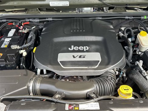 Used 2015 Jeep Wrangler Unlimited Sport w/ Quick Order Package 24S image 12