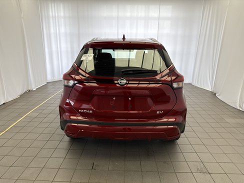 Used 2024 Nissan Kicks SV image 5