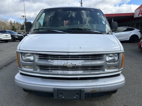 Used 2001 Chevrolet Express 3500 image 1