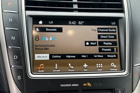 Used 2017 Lincoln MKX Select w/ Select Plus Package image 18