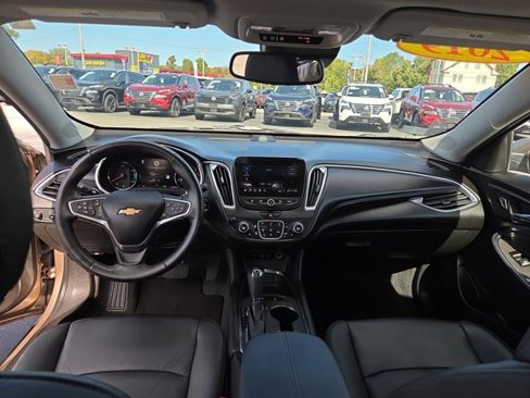 Used 2019 Chevrolet Malibu Hybrid w/ Leather Package image 29