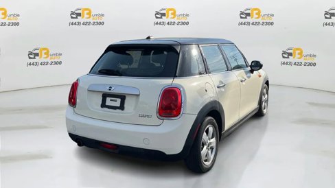 Used 2015 MINI Cooper 4-Door Hardtop image 5