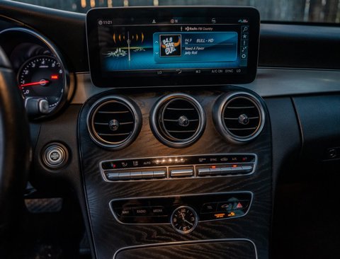 Used 2019 Mercedes-Benz C 300 Sedan w/ Premium Package image 20