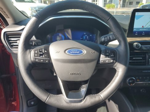 Certified 2020 Ford Escape Titanium image 20
