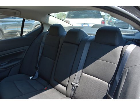 Used 2024 Nissan Altima 2.5 SV image 28