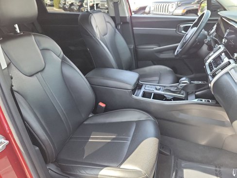 Used 2022 Kia Sorento S image 16