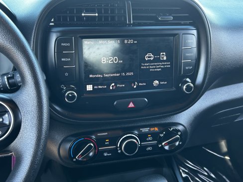 Used 2023 Kia Soul LX w/ LX Technology Package image 26
