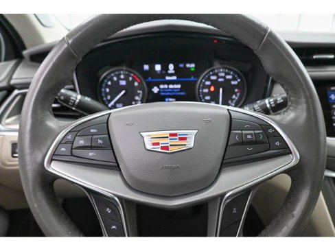 Used 2022 Cadillac XT5 Premium Luxury w/ Technology Package image 12