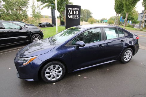 Used 2020 Toyota Corolla LE image 1