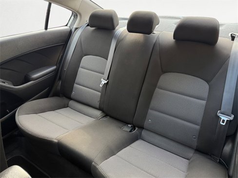 Used 2017 Kia Forte LX image 13