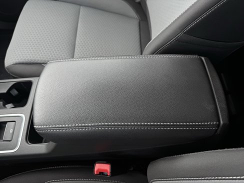 Used 2017 Ford Escape SE w/ SE Cold Weather Package image 15