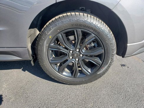 Used 2022 Ford Edge SE w/ Black Appearance Package image 27
