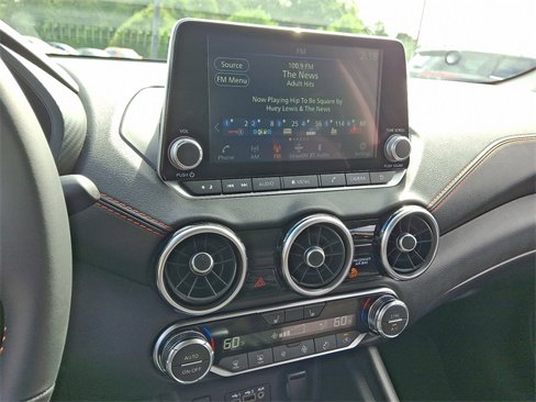 New 2025 Nissan Sentra SR w/ Midnight Edition image 7
