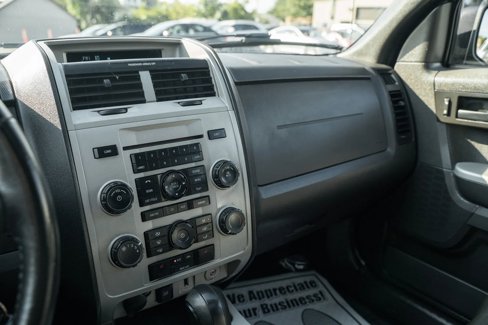 Used 2011 Ford Escape XLT w/ 203A Rapid Spec Order Code image 20