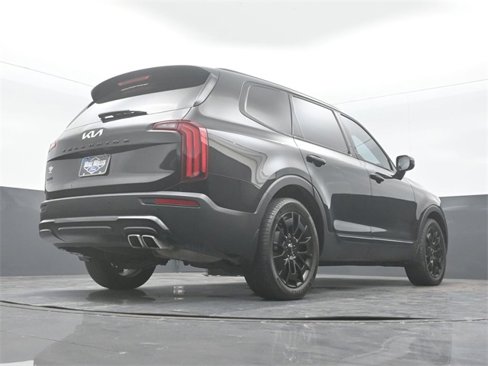 Used 2022 Kia Telluride SX w/ SX Prestige Package image 23