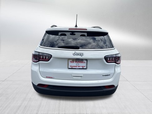 Used 2018 Jeep Compass Latitude w/ Popular Equipment Group image 4