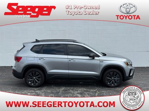 Used 2024 Volkswagen Taos S w/ MDO Package image 1