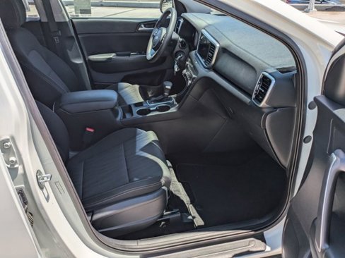 Used 2021 Kia Sportage LX image 5