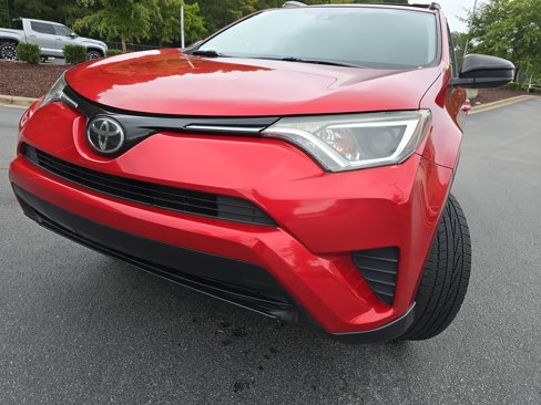 Used 2017 Toyota RAV4 LE image 27