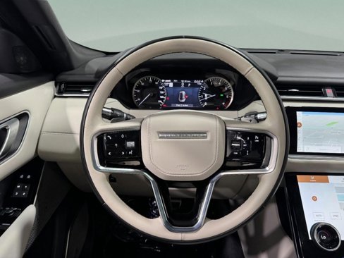 Used 2023 Land Rover Range Rover Velar R-Dynamic S image 13