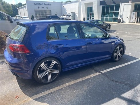 Used 2016 Volkswagen Golf 4-Door image 5