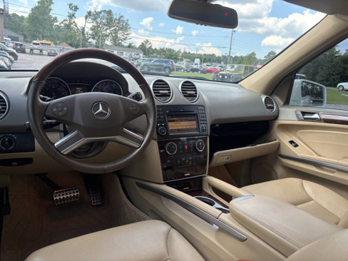 Used 2011 Mercedes-Benz ML 350 4MATIC image 17