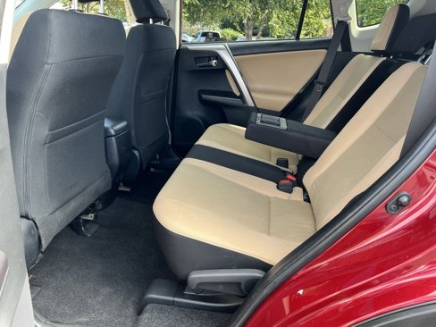 Used 2018 Toyota RAV4 XLE image 23