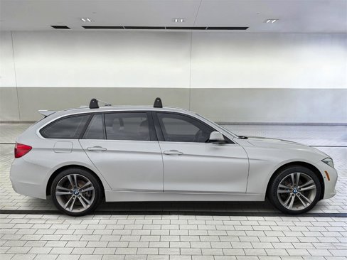 Used 2017 BMW 330i xDrive Wagon image 6