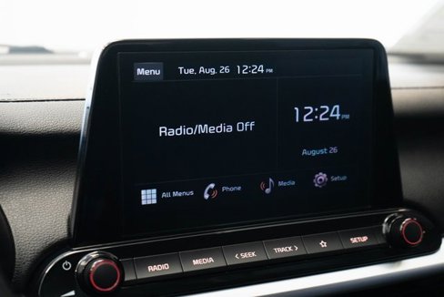 Used 2024 Kia Forte LXS w/ LXS Technology Package image 4