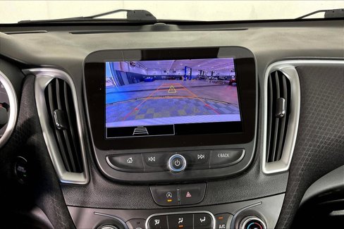 Used 2024 Chevrolet Malibu LT image 30