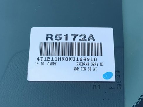 Certified 2019 Toyota Camry SE image 29