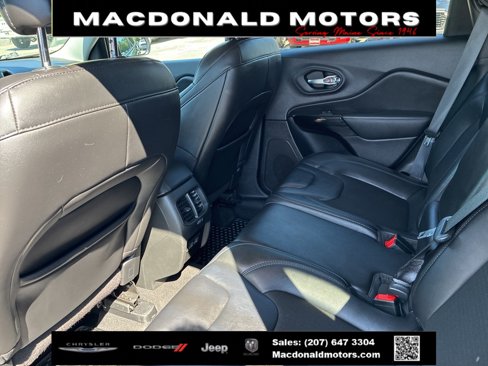 Used 2021 Jeep Cherokee Latitude Plus image 9