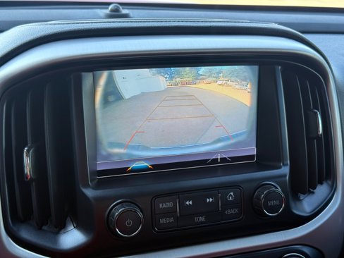 Used 2018 GMC Canyon SLT w/ Driver Alert Package image 25