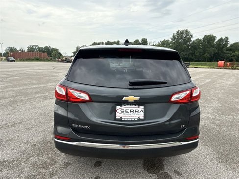 Used 2020 Chevrolet Equinox LT w/ Driver Convenience Package image 12