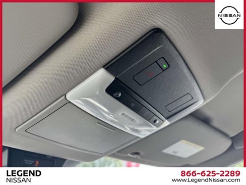 Used 2021 Nissan Rogue SV image 30