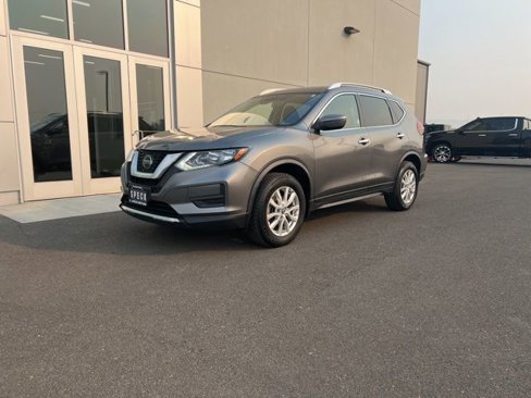 Used 2020 Nissan Rogue SV image 3