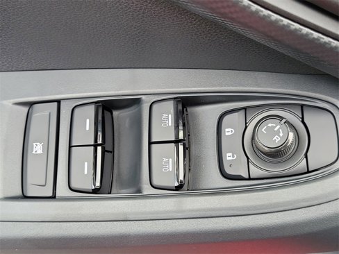 New 2025 Subaru Crosstrek 2.0i image 15