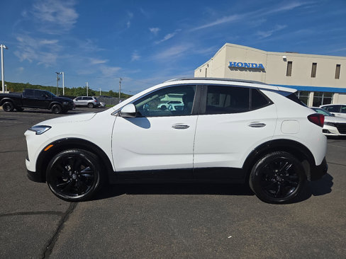 Used 2024 Buick Encore GX Sport Touring w/ Comfort Package image 8