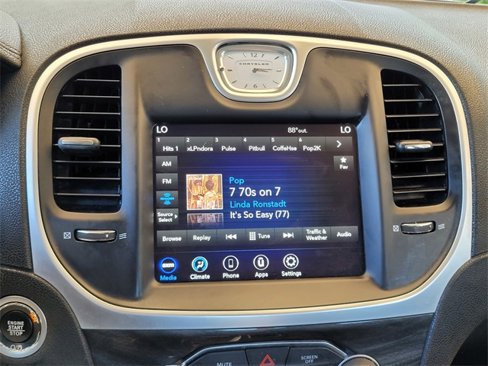 Used 2021 Chrysler 300 Touring w/ Sport Appearance Package image 18