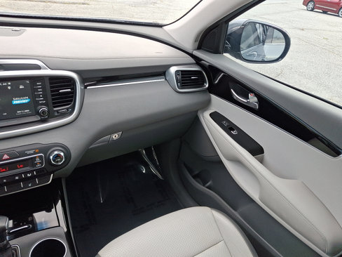 Used 2020 Kia Sorento SX image 16