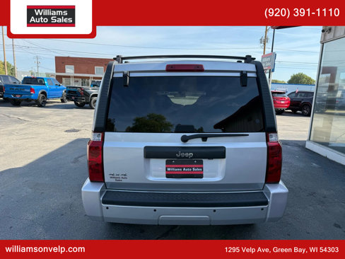 Used 2010 Jeep Commander Sport image 4